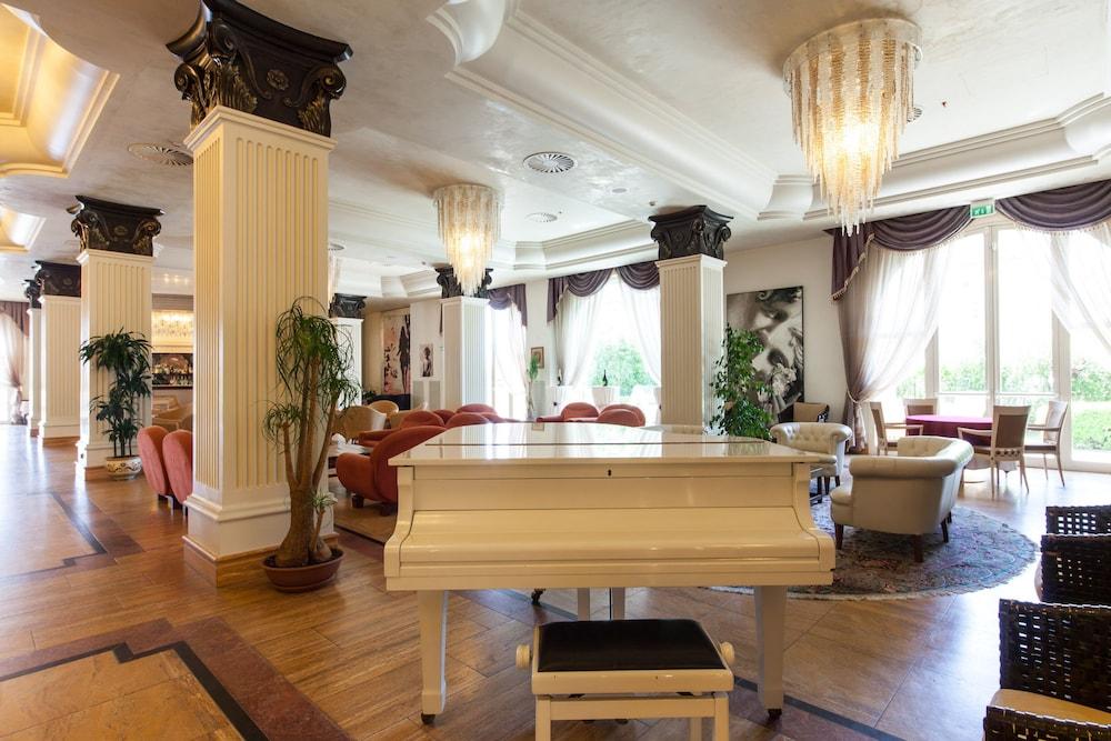 מילאנו מריטימה Palace Hotel מראה חיצוני תמונה