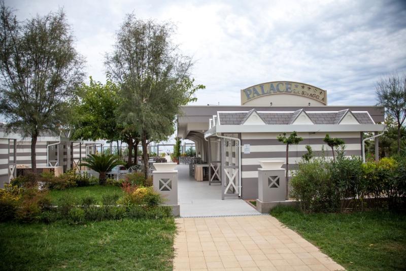 מילאנו מריטימה Palace Hotel מראה חיצוני תמונה