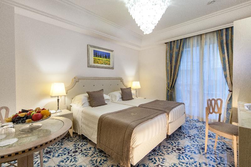 מילאנו מריטימה Palace Hotel מראה חיצוני תמונה