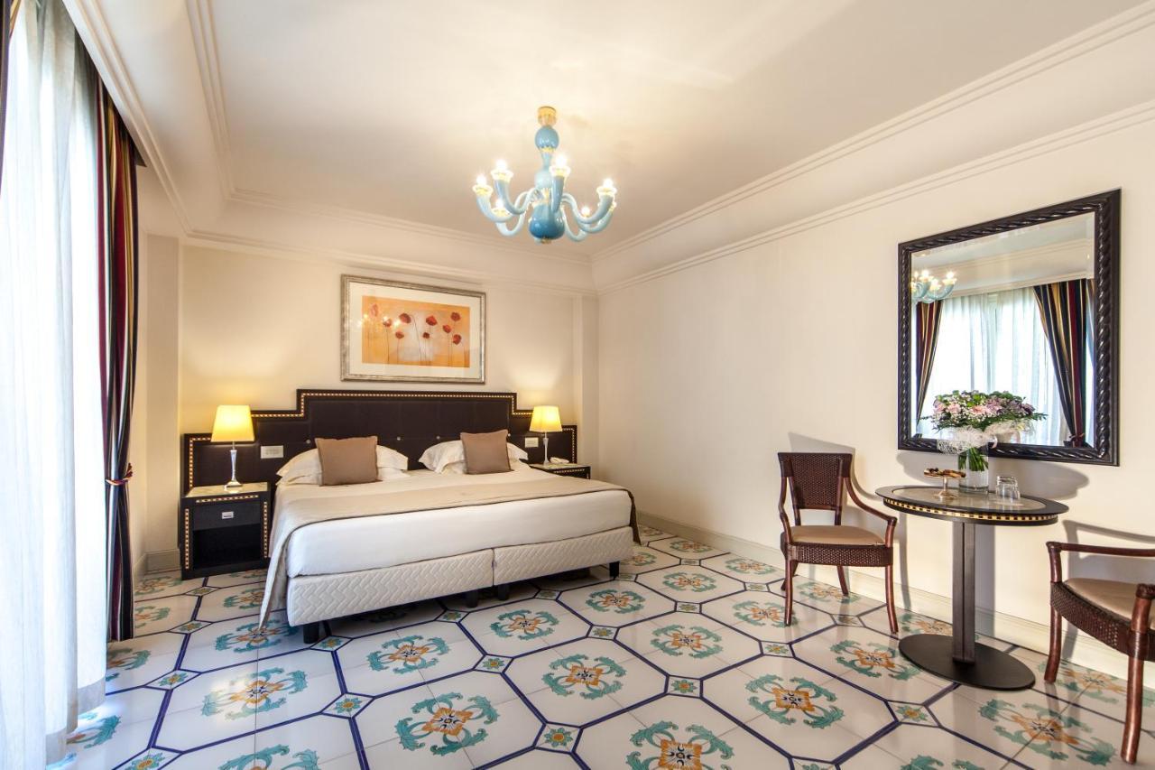 מילאנו מריטימה Palace Hotel מראה חיצוני תמונה